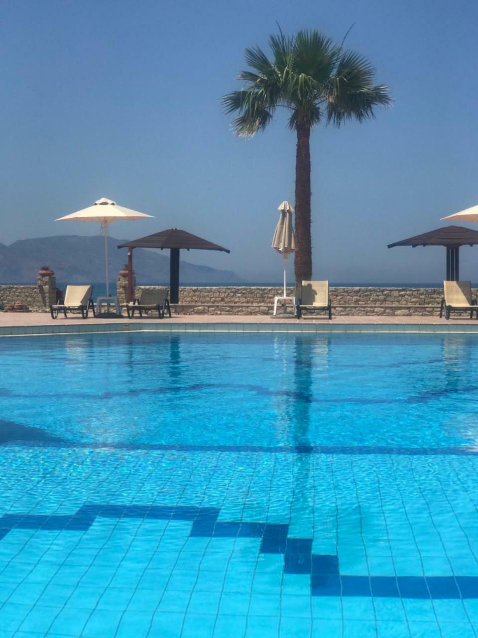 Aquamar Beach Kournás Exterior photo